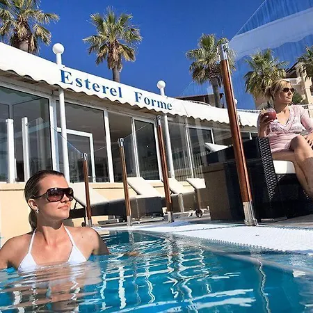 Le Hameau Cap Esterel דירה